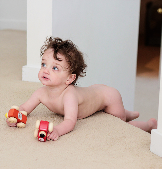 toddler crawling down the stairs on www.bunnyanddolly.com