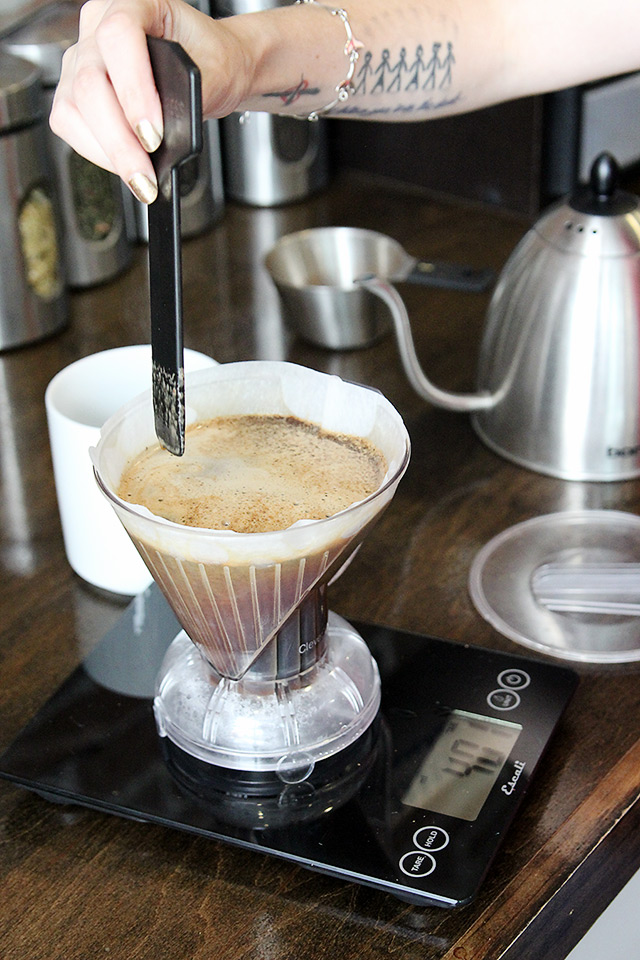 how to use a clever coffee dripper