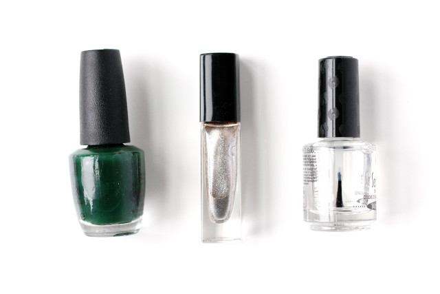 Easy DIY holiday manicure from A Girl Named PJ