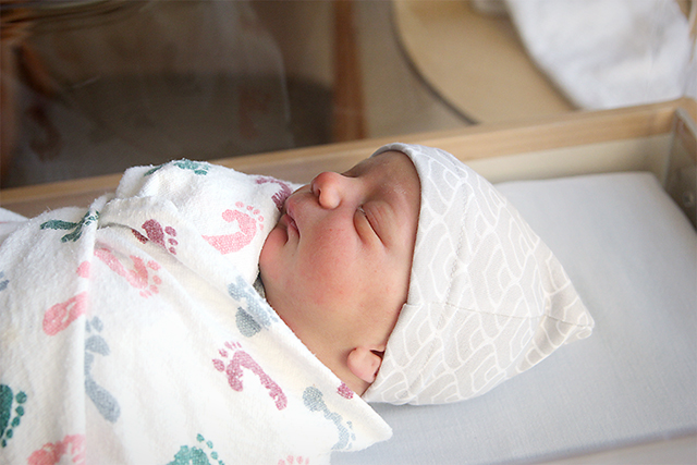 hospital newborn photos | A Girl Named PJ