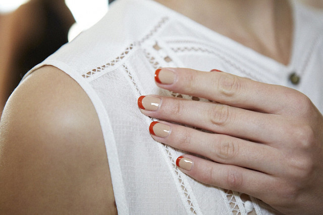 Veronica Beard nail art ideas for fall
