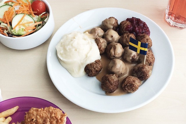 The funniest IKEA video (that has nothing to do with Swedish meatballs) on A Girl Named PJ The funniest IKEA video (that has nothing to do with Swedish meatballs) on A Girl Named PJ